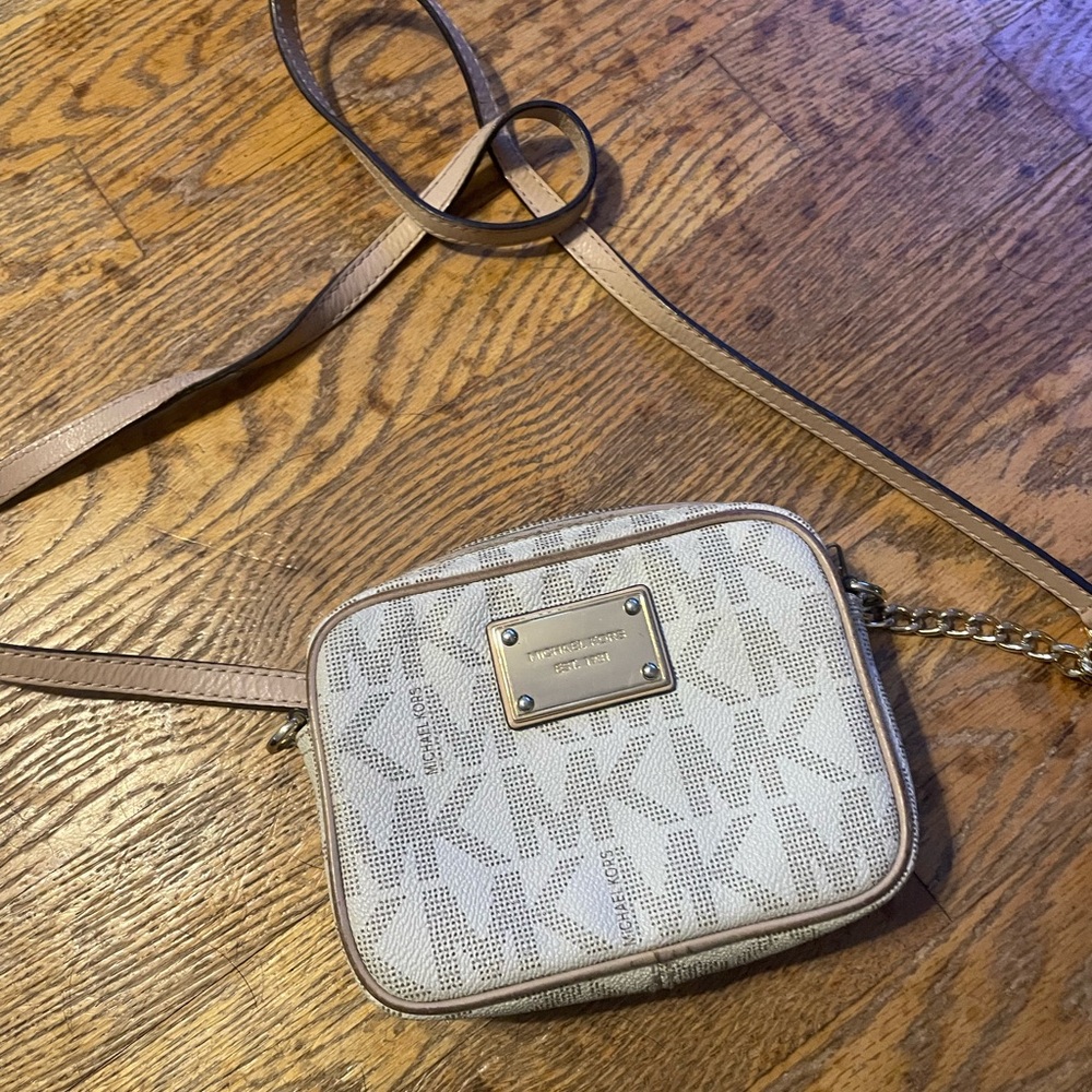 Michael Kors Crossbody